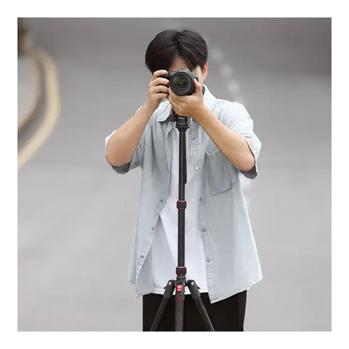 Ulanzi TT31 Claw Quick Release Tripod & Monopod