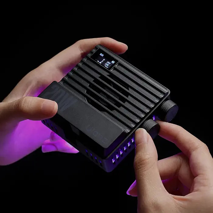 Ulanzi LE20 (20W) Pocket RGB Video Light