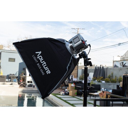 amaran COB 60x S Bi-Color LED Monolight