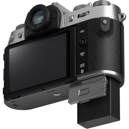 FUJIFILM X-T50 Mirrorless Camera with XC 15-45mm f/3.5-5.6 Lens (Silver)