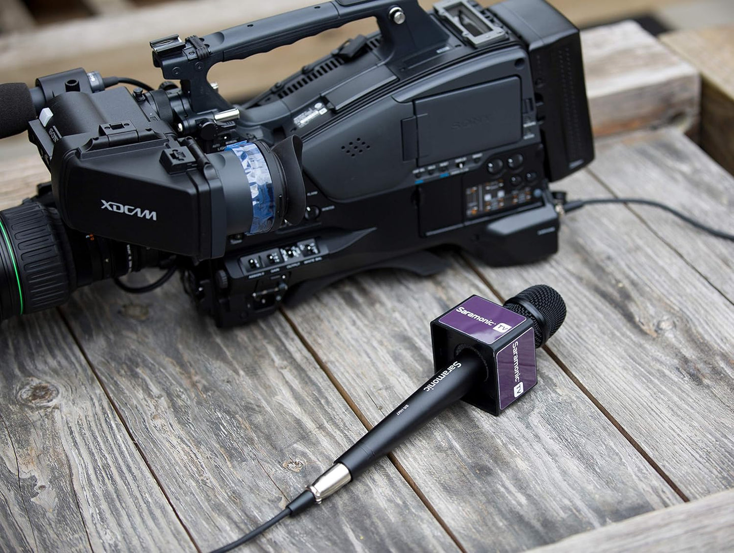 Saramonic Dynamic ENG XLR microphone designed for interview and presentation