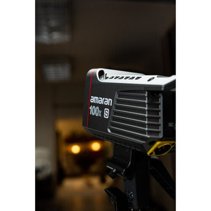 amaran COB 100x S Bi-Color LED Monolight